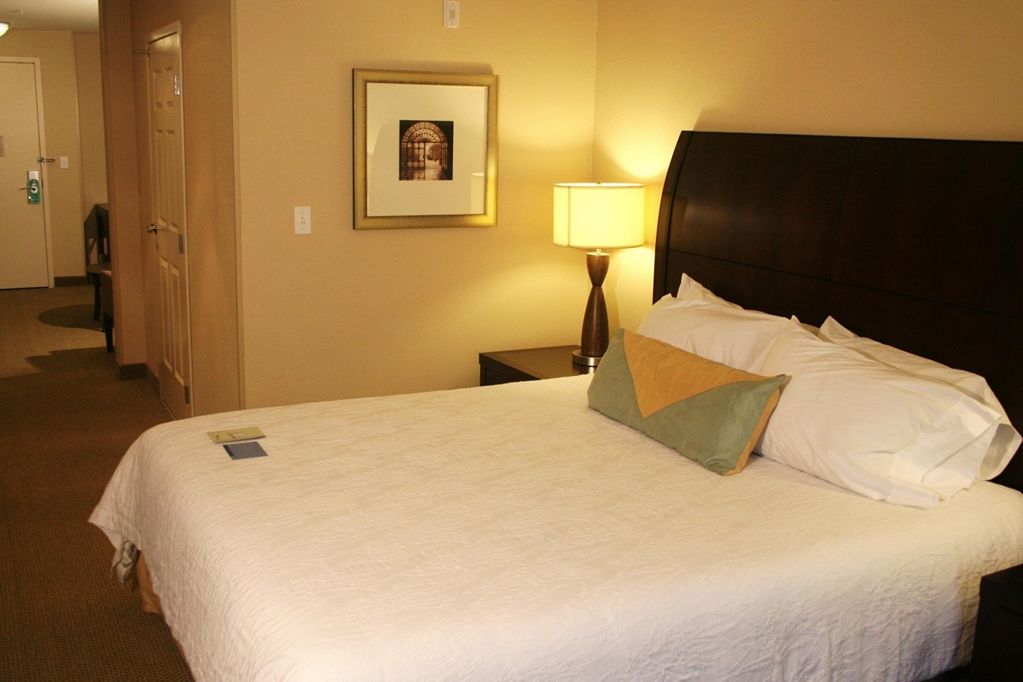 Hilton Garden Inn Ames Room photo