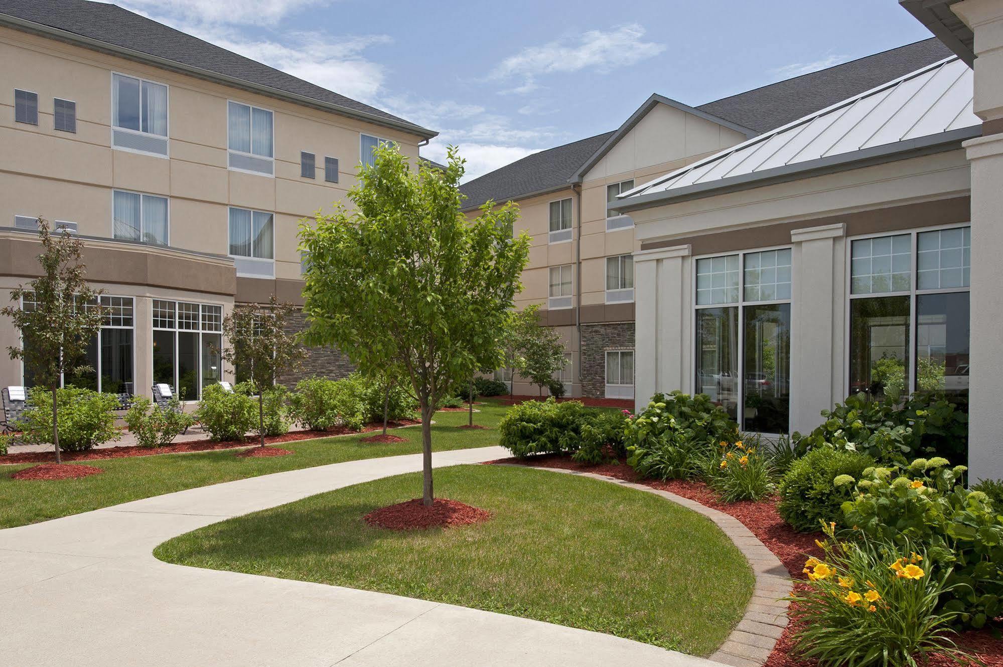 Hilton Garden Inn Ames Exterior photo